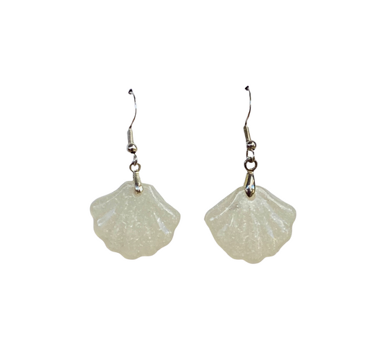 Resin Shell Small Dangle Earrings / White
